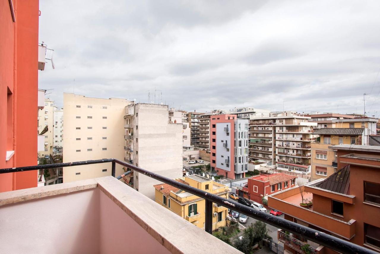 Stylish & Cozy - 5 Star Location- Balcony - City View Рим Екстер'єр фото
