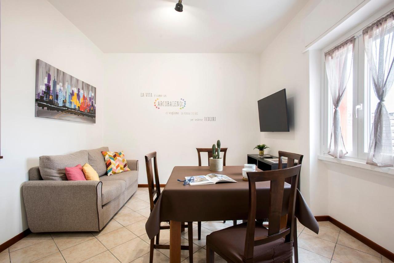 Stylish & Cozy - 5 Star Location- Balcony - City View Рим Екстер'єр фото