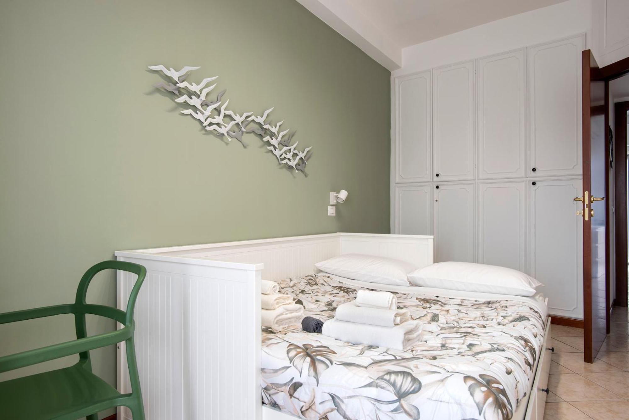 Stylish & Cozy - 5 Star Location- Balcony - City View Рим Екстер'єр фото