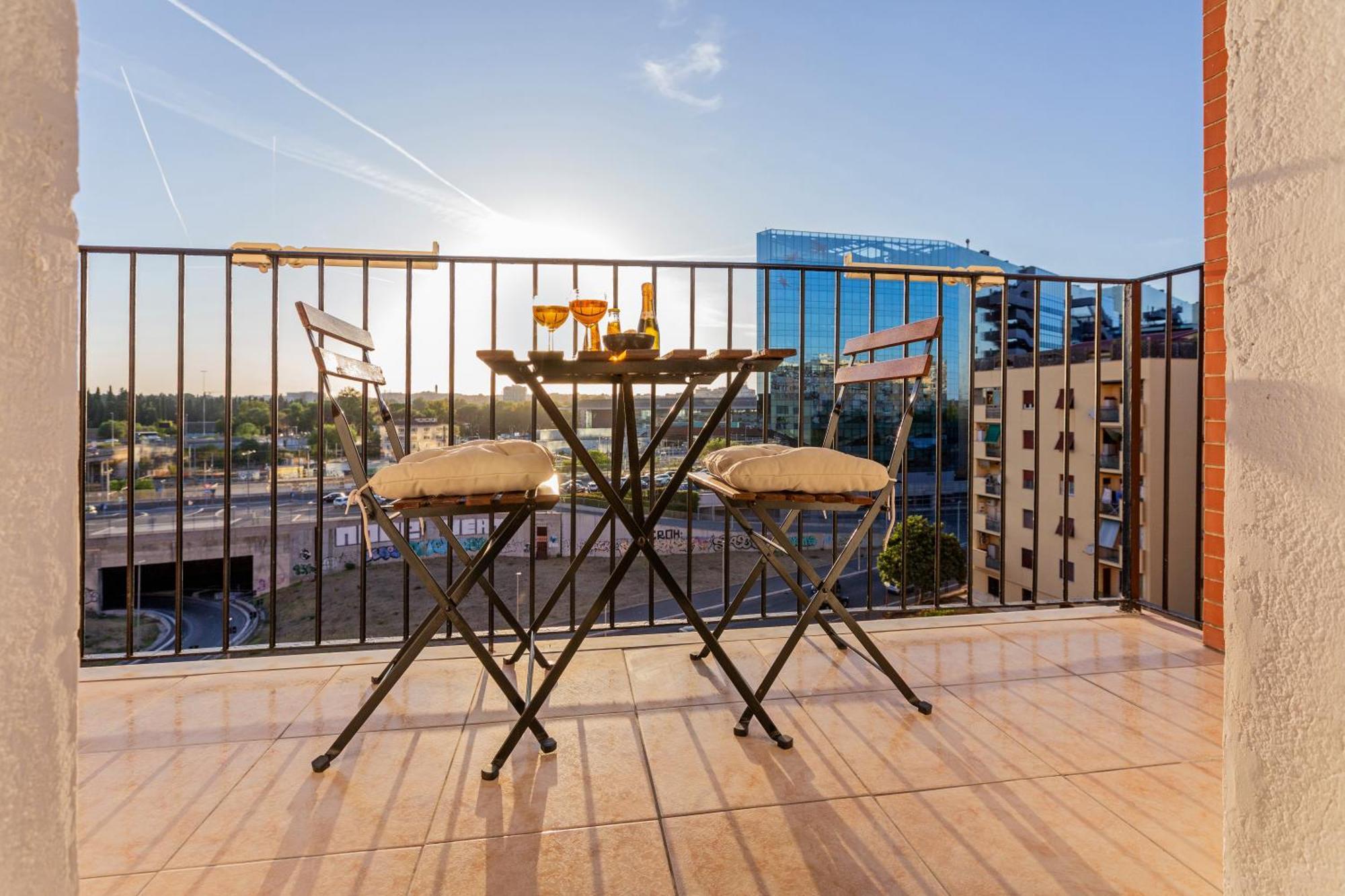 Stylish & Cozy - 5 Star Location- Balcony - City View Рим Екстер'єр фото