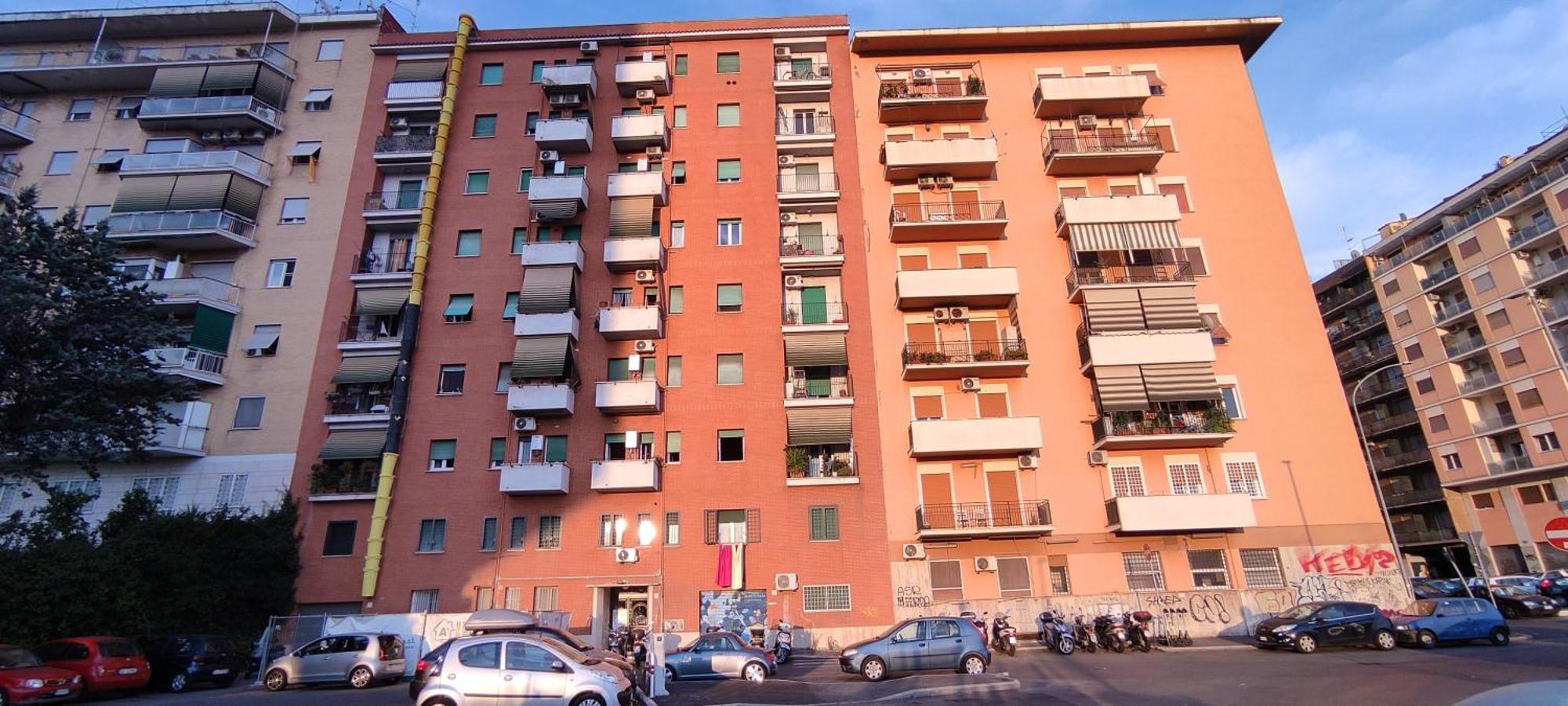 Stylish & Cozy - 5 Star Location- Balcony - City View Рим Екстер'єр фото